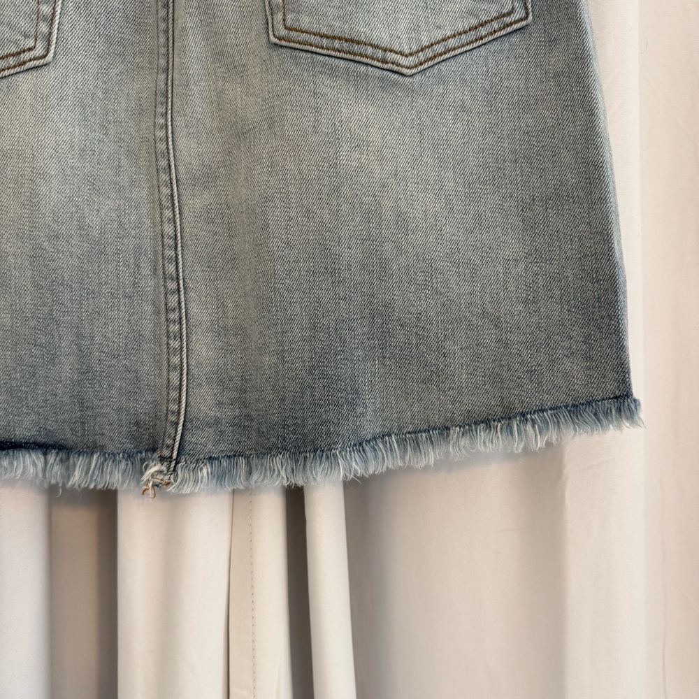 ZARA Z1975 Embroidered Rose Distressed Denim Mini Skirt Size Small - Picture 8 of 9